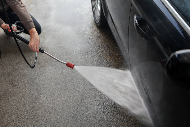 Best Garage Pressure Washing  in Navarre, OH