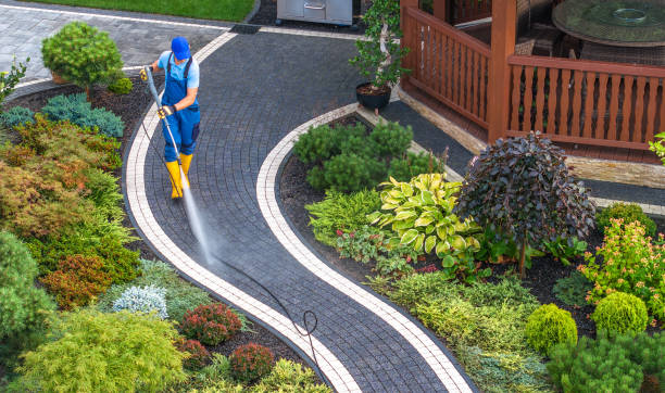 Best Deck Pressure Washing  in Navarre, OH